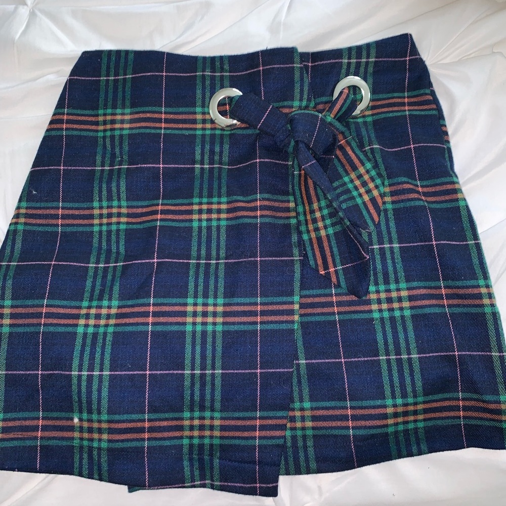 plaid skirt